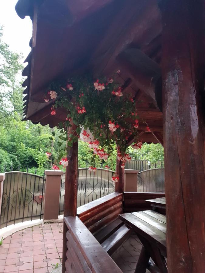 Pensiunea Heaven Bascov Exterior foto
